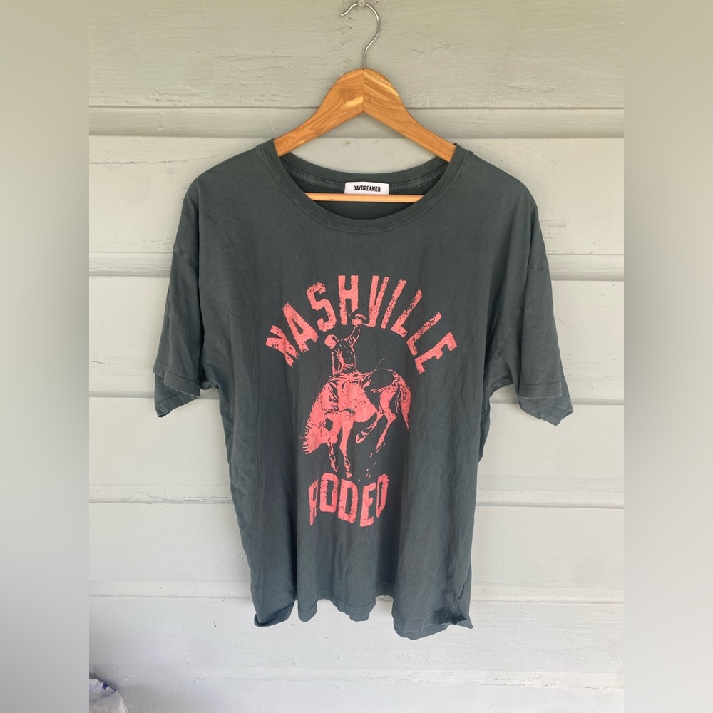 Daydreamer Tee Nashville Rodeo Graphic - Picture 2 of 7